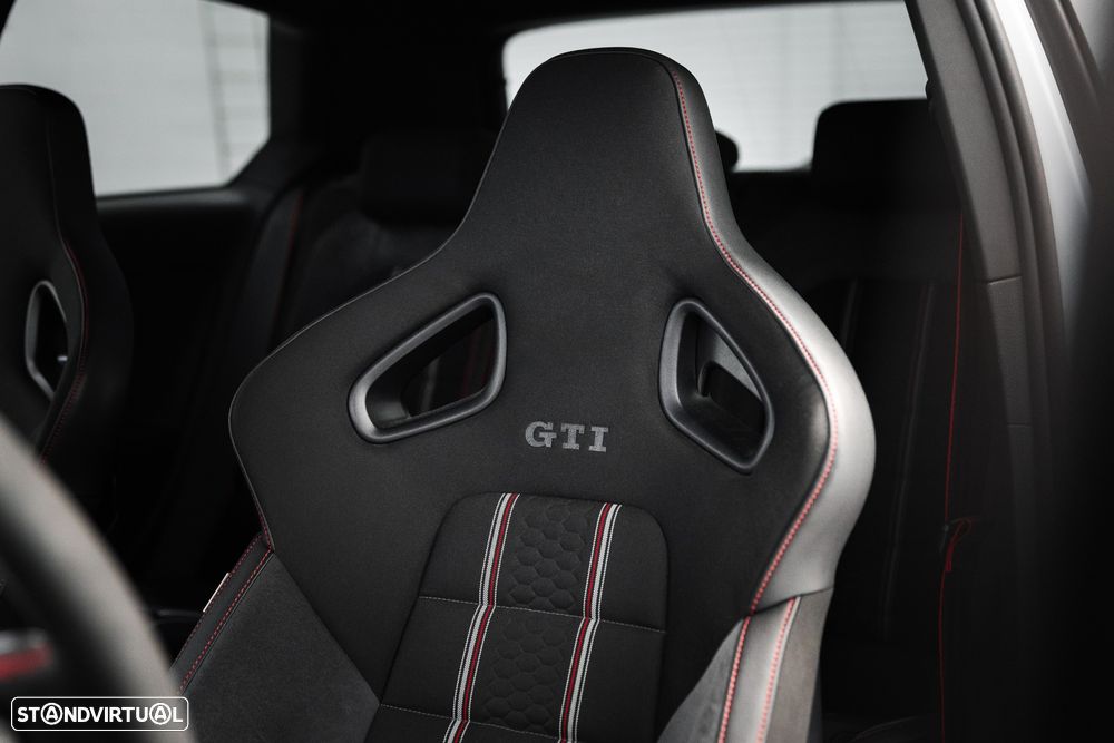 VW Golf GTI Clubsport DSG - 15