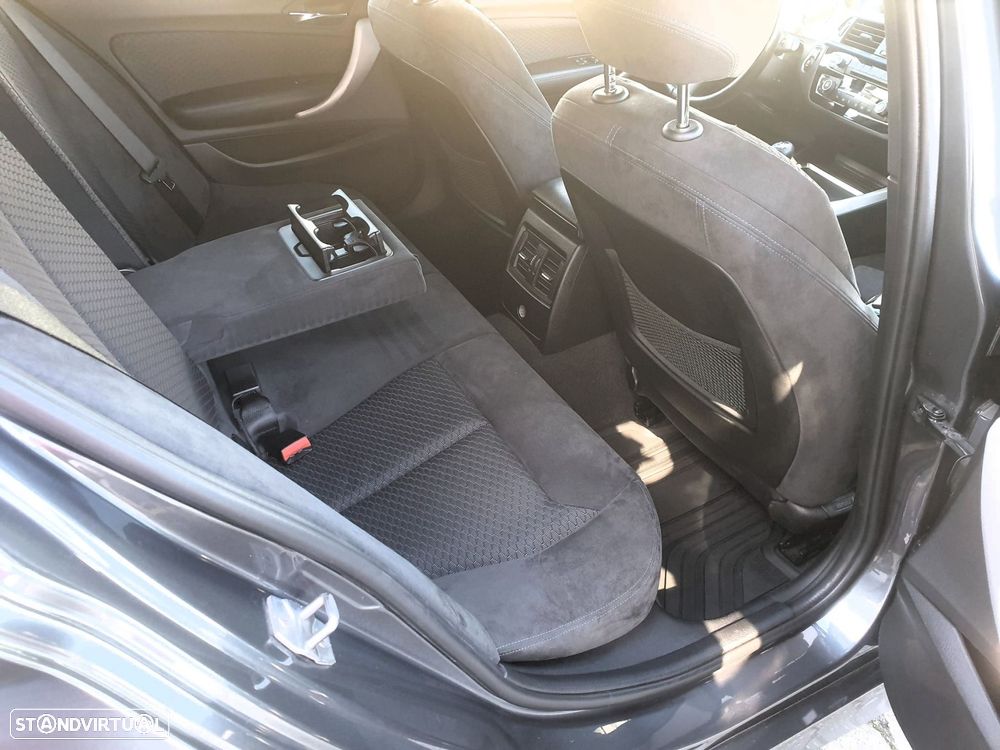 BMW 116 d Pack M - 34