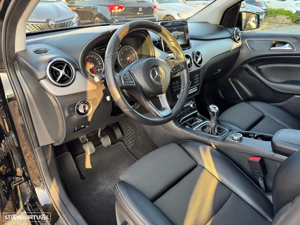 Mercedes-Benz B 180 d Urban - 8