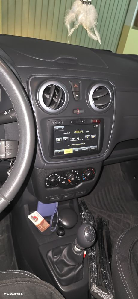 Dacia Lodgy 1.5 dCi Stepway 7L - 4