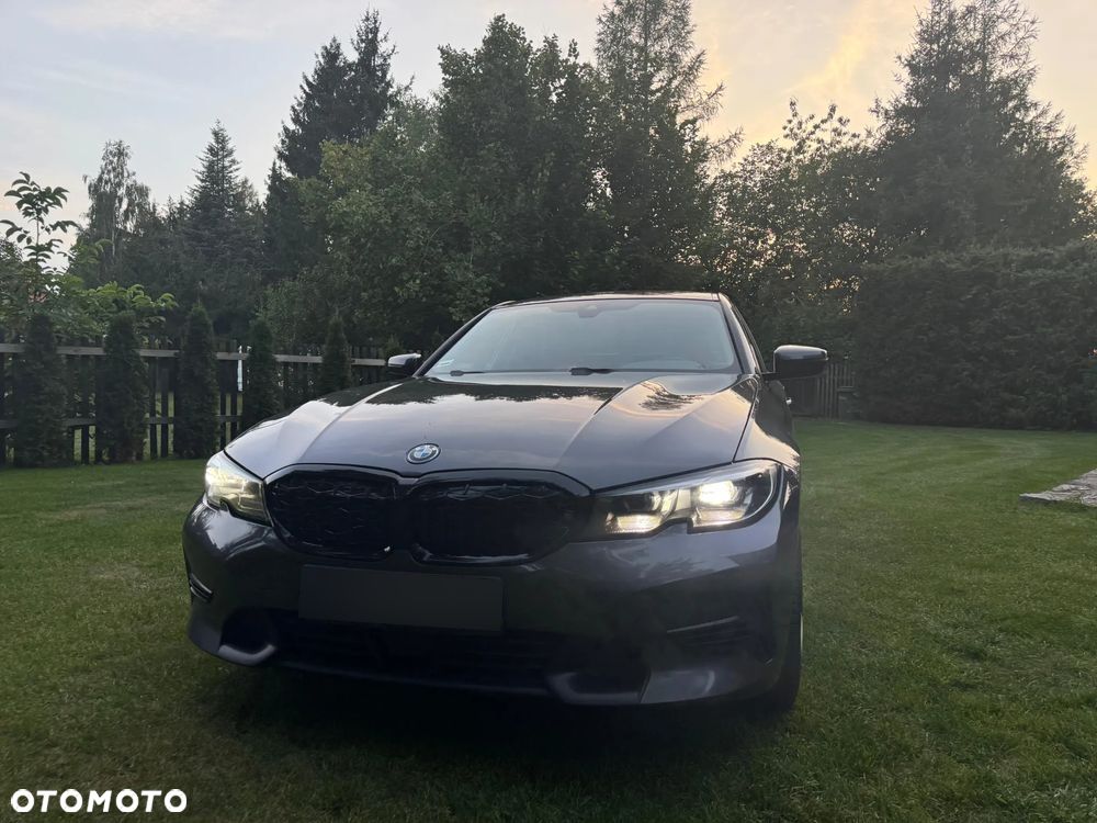 BMW Seria 3 330e Sport Line - 37