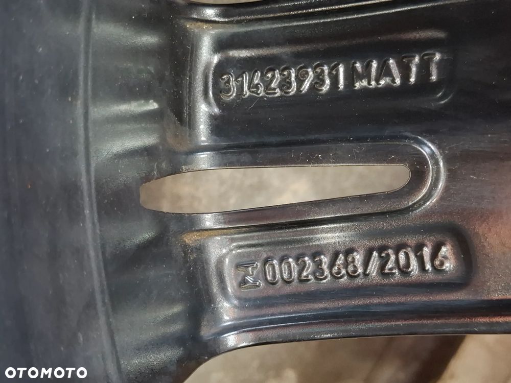 Volvo Felgi z oponami 235/55 R19 31423931 - 8
