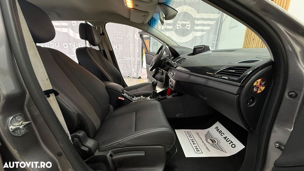 Renault Megane ENERGY dCi 110 Start & Stop Bose Edition - 19