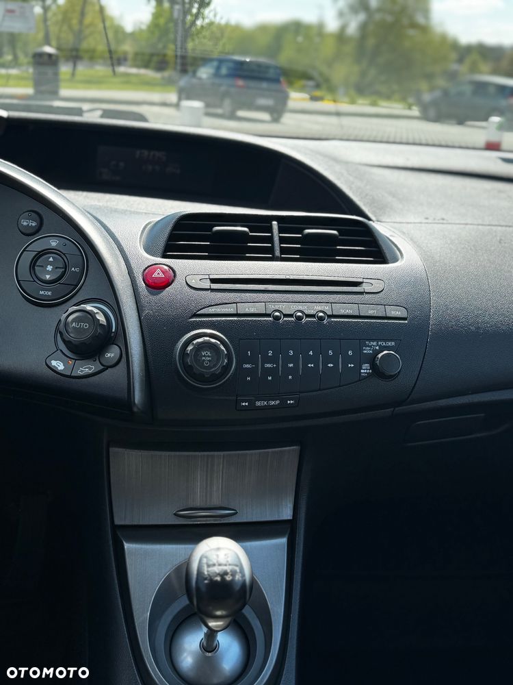 Honda Civic 1.4 i-VTEC Sport - 10