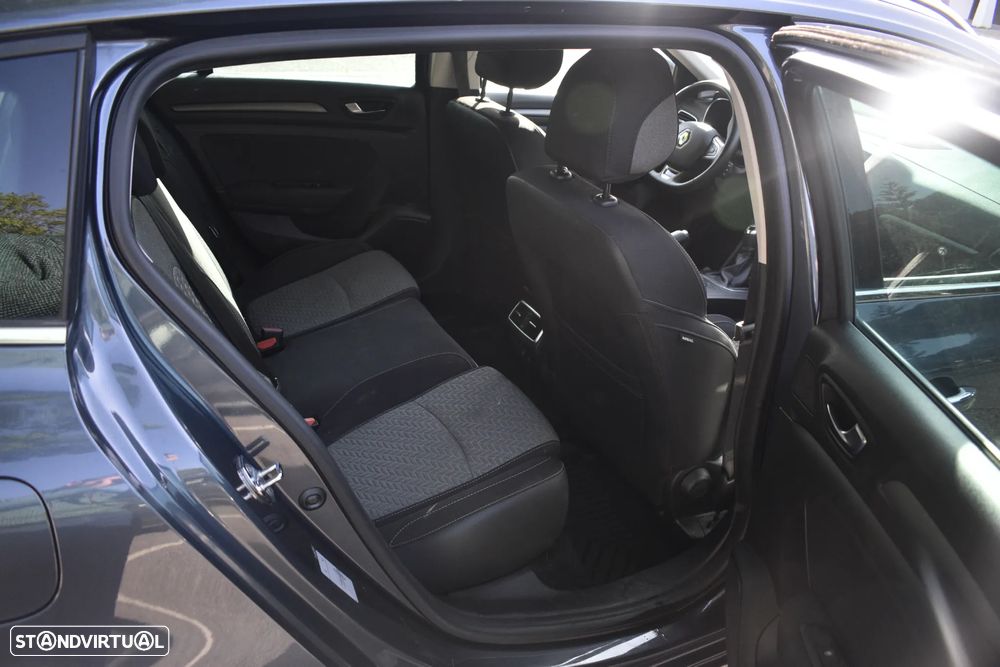 Renault Mégane Sport Tourer 1.3 TCe Limited - 8