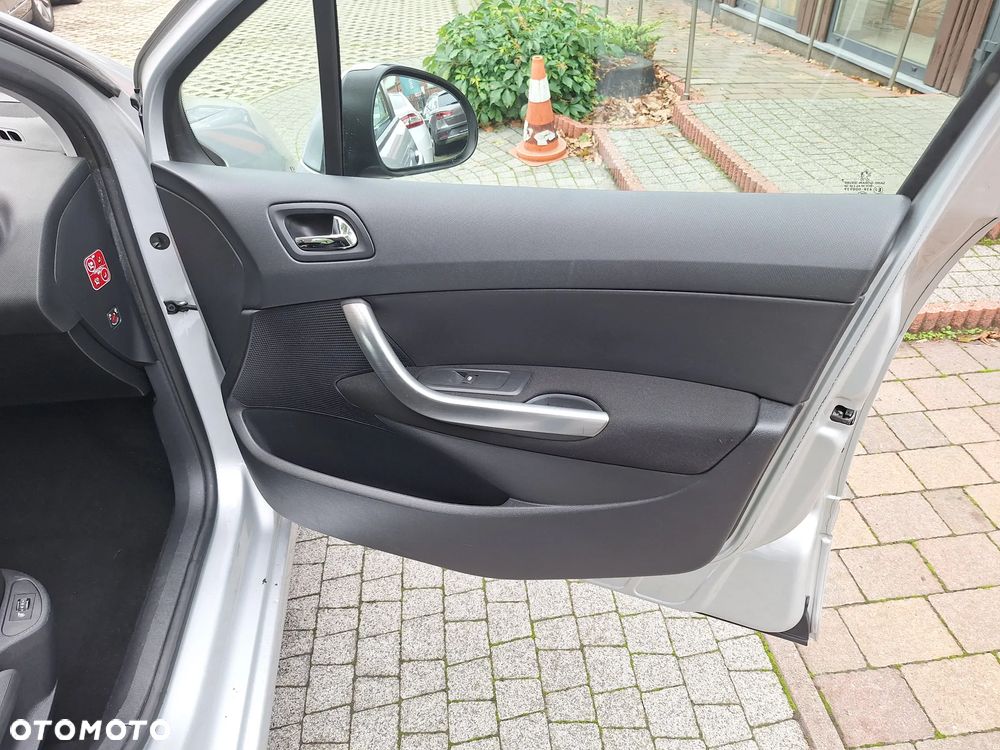 Peugeot 308 e-HDi FAP 115 Stop&Start Business Line Niveau 1 - 19