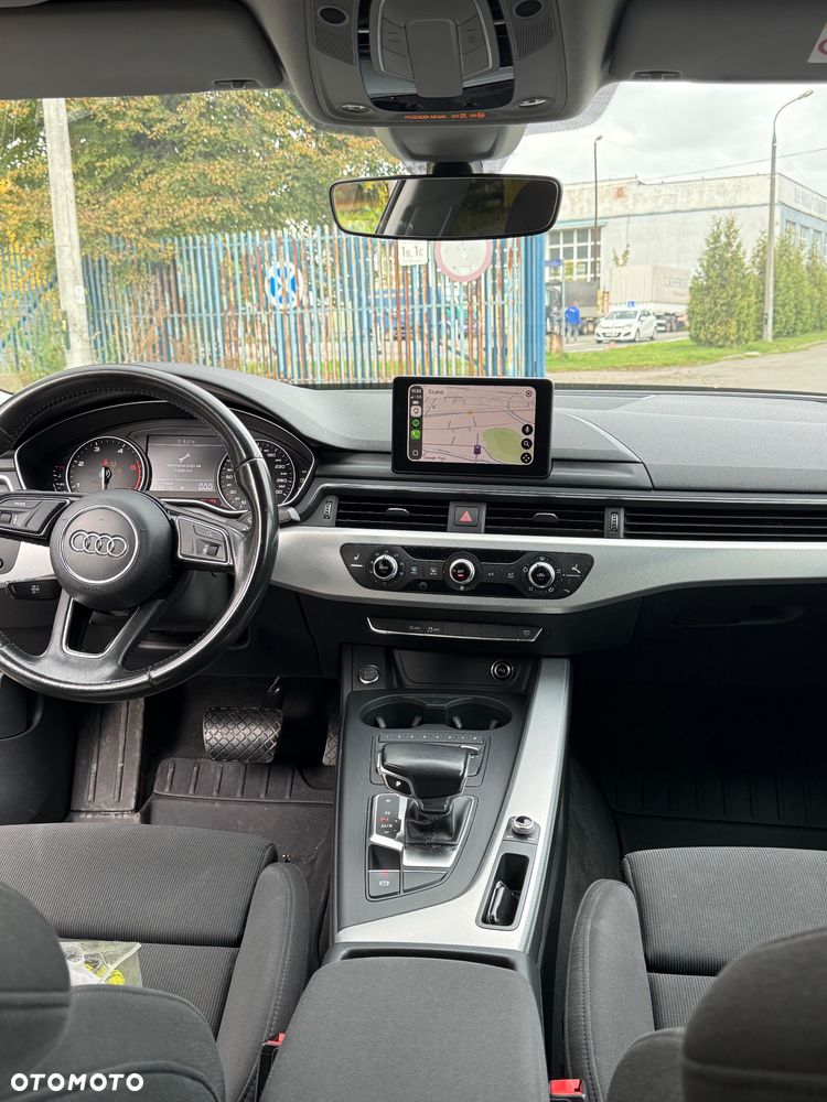 Audi A4 Limousine - 17