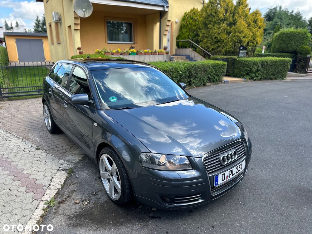 Audi A3 Sportback - 1