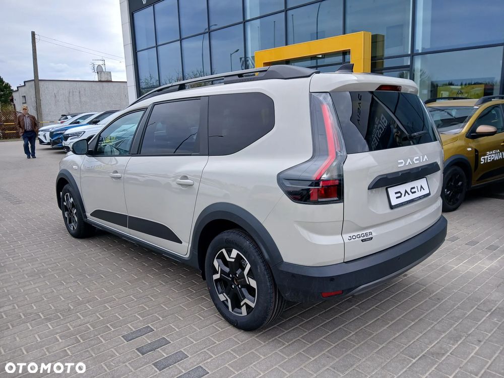 Dacia Jogger 1.8 Full Hybrid 155 Journey MMT 7os - 7