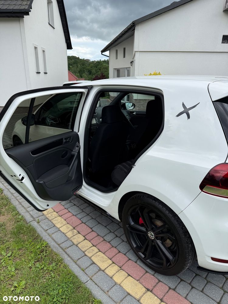Volkswagen Golf - 20