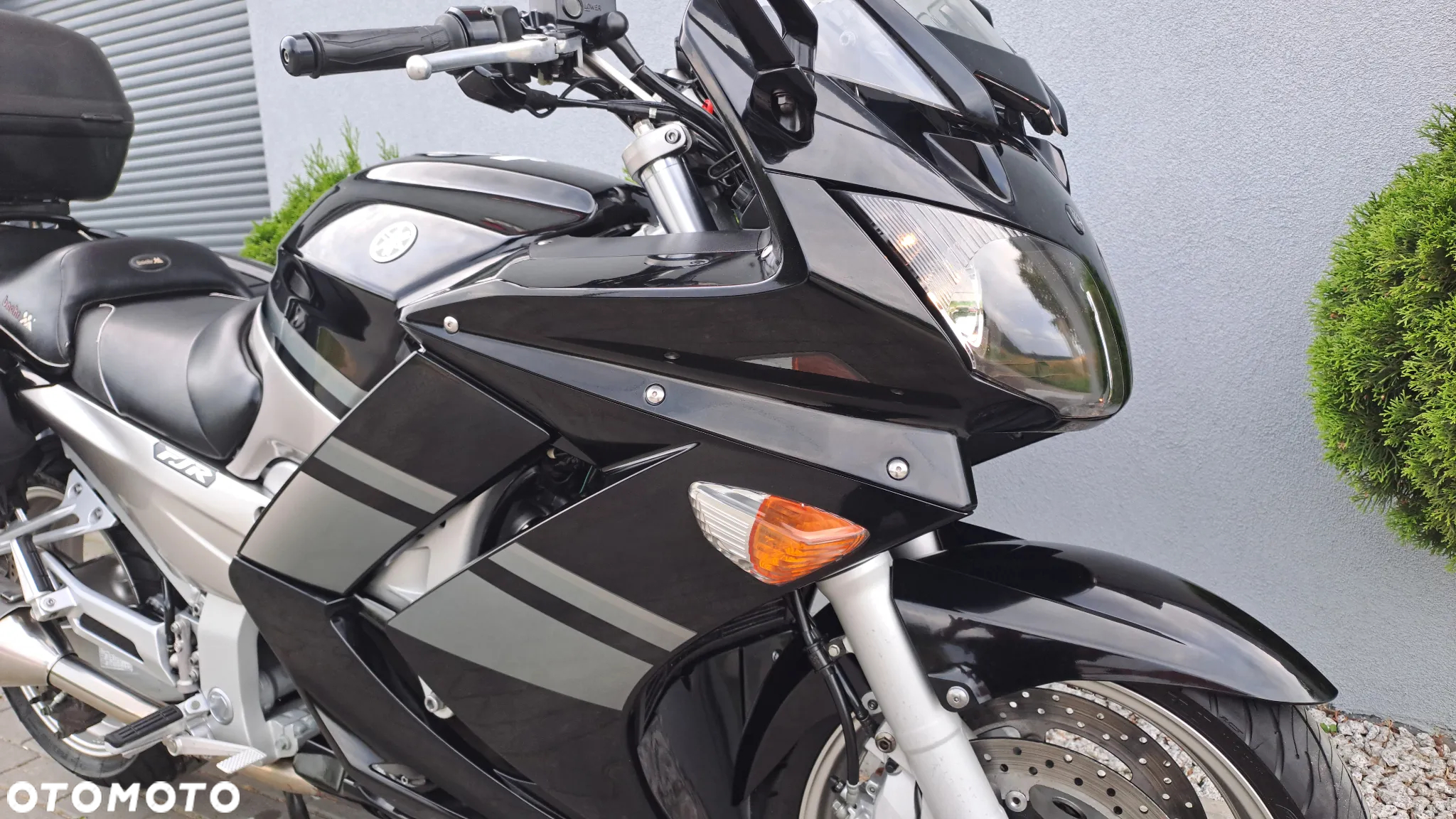 Yamaha FJR - 9