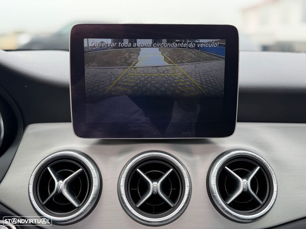 Mercedes-Benz CLA 180 d AMG Line - 18