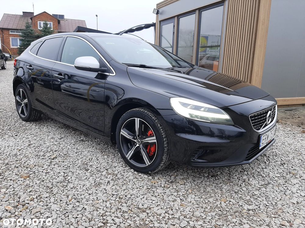 Volvo V40 D3 Geartronic RDesign - 1