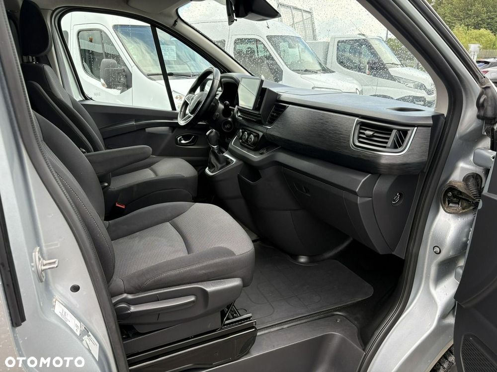 Renault Trafic - 11