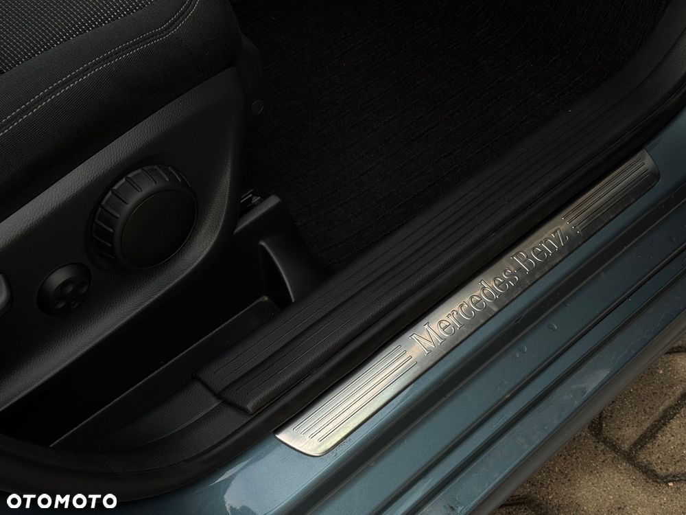 Mercedes-Benz Klasa B 180 CDI (BlueEFFICIENCY) - 27