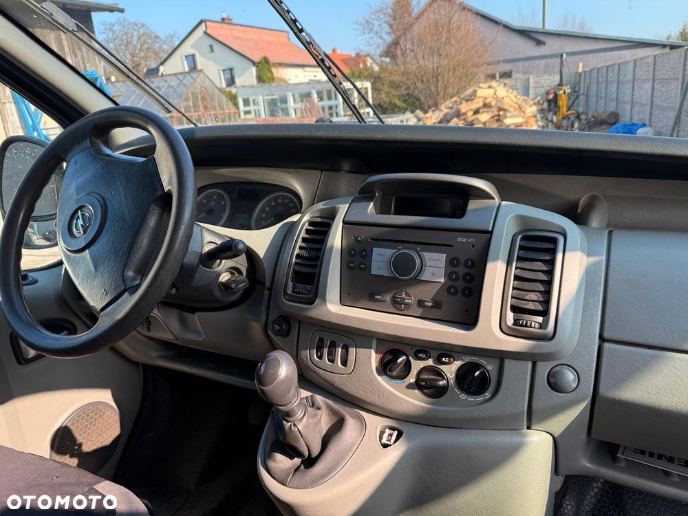 Opel VIVARO - 9