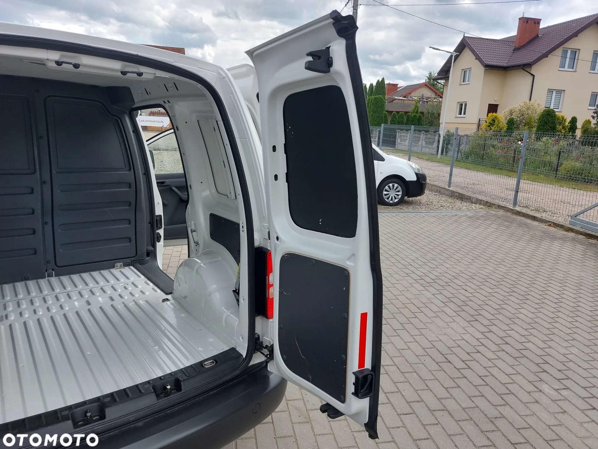 Volkswagen Caddy 1.6 TDI Comfortline - 16