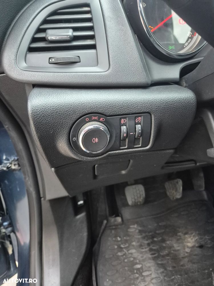 Opel Astra - 10