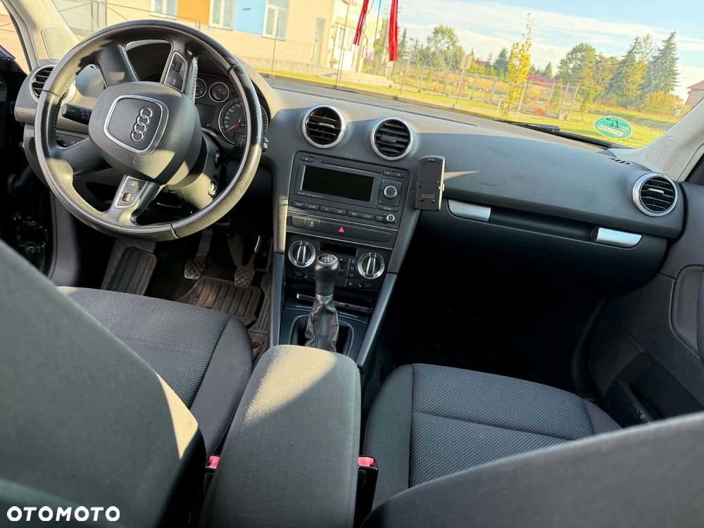 Audi A3 Sportback - 8