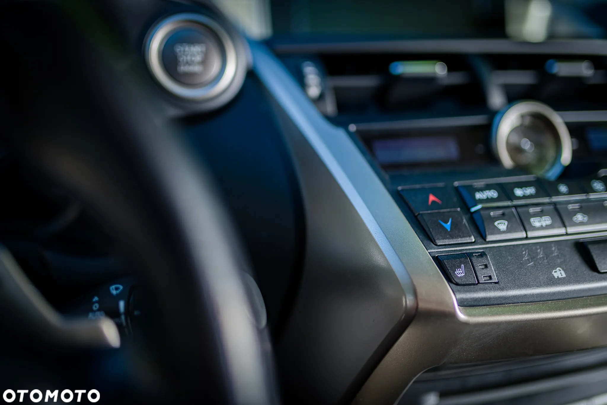 Lexus NX 200t Comfort AWD - 25