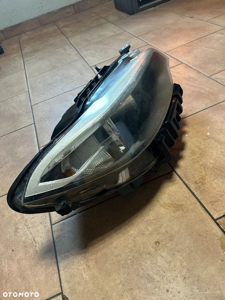 LAMPA BMW F23 PRAWY PRZÓD USZKODZONA ZALANA 7304474 - 2