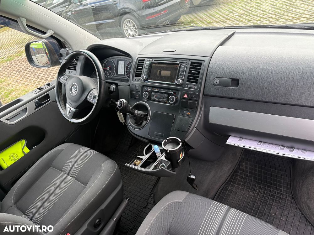 Volkswagen Multivan - 10