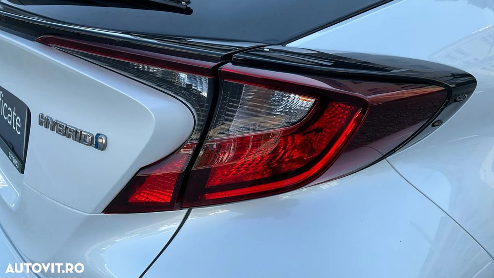 Toyota C-HR 1.8 HSD 4x2 CVT C-ult - 11