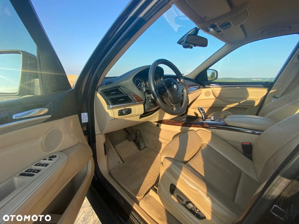 BMW X5 3.0si xDrive - 18
