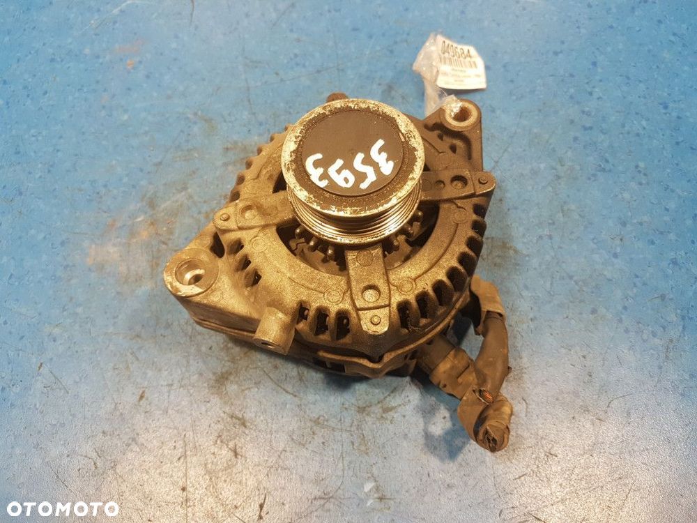 TOYOTA COROLLA VERSO ALTERNATOR - 7