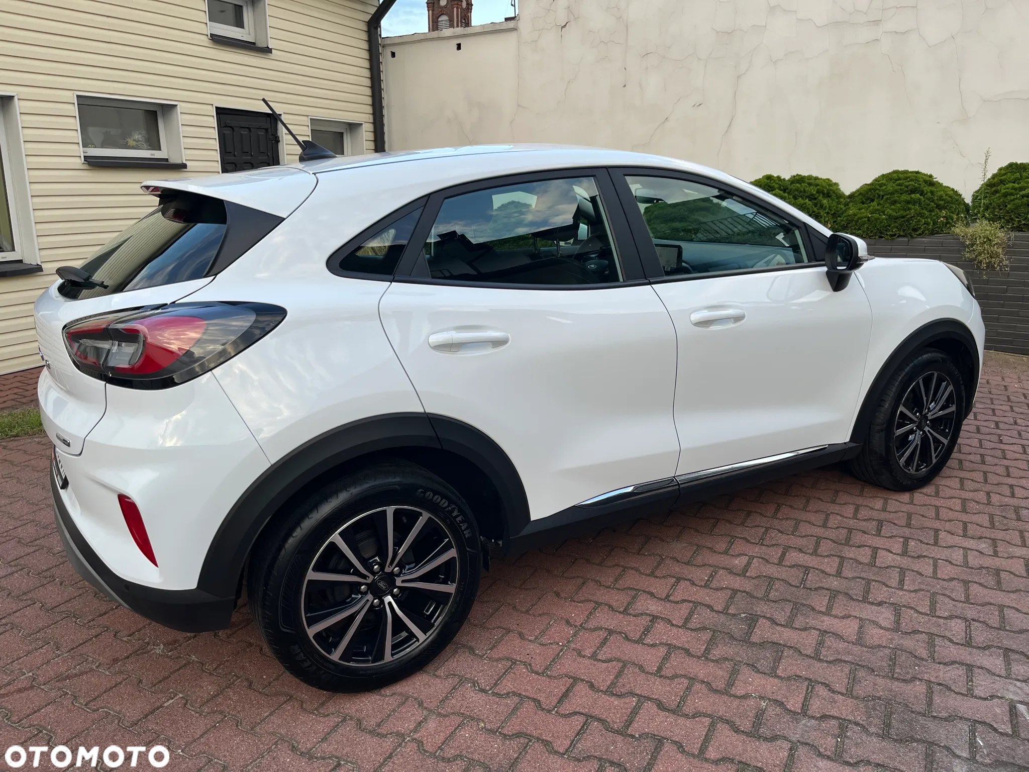 Ford Puma 1.0 EcoBoost mHEV Titanium - 9