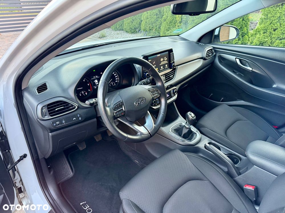 Hyundai i30 1.6 D GO Plus - 15