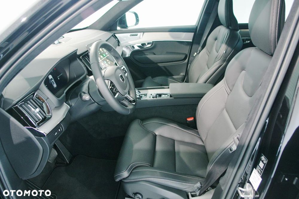 Volvo XC 90 T8 AWD Plug-In Hybrid Ultra Black Edition 7os - 16