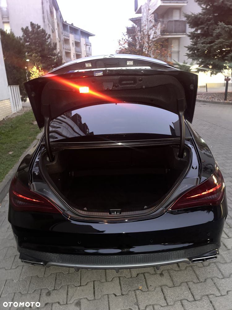 Mercedes-Benz CLA 45 AMG 4-Matic - 8