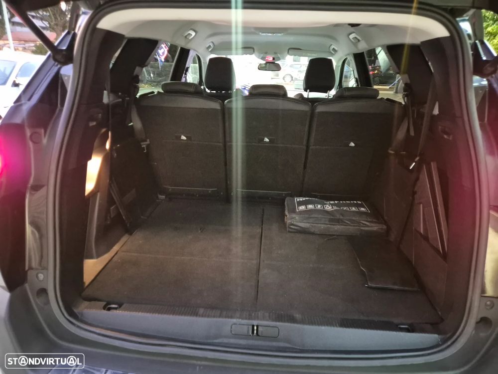 Peugeot 5008 1.2 PureTech Allure Pack - 12