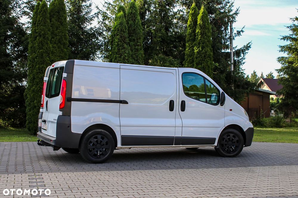 Opel VIVARO - 16