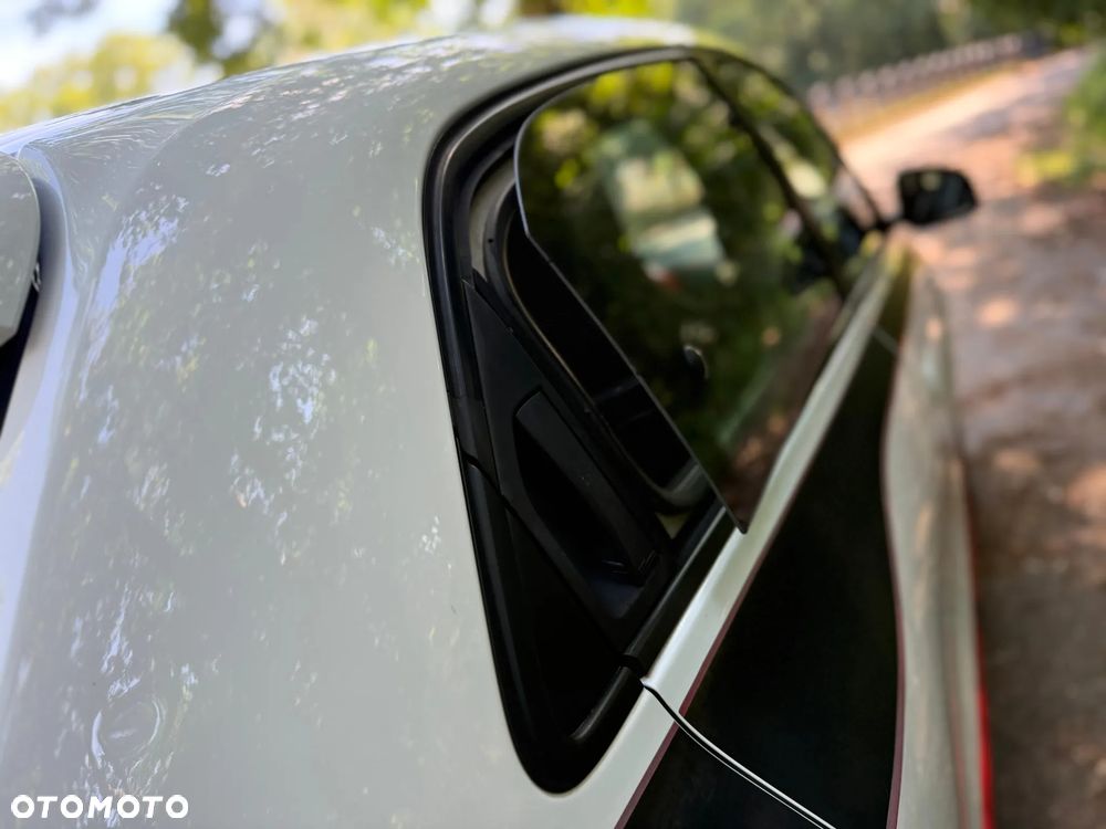 Renault Twingo ENERGY TCe 90 Intens - 24