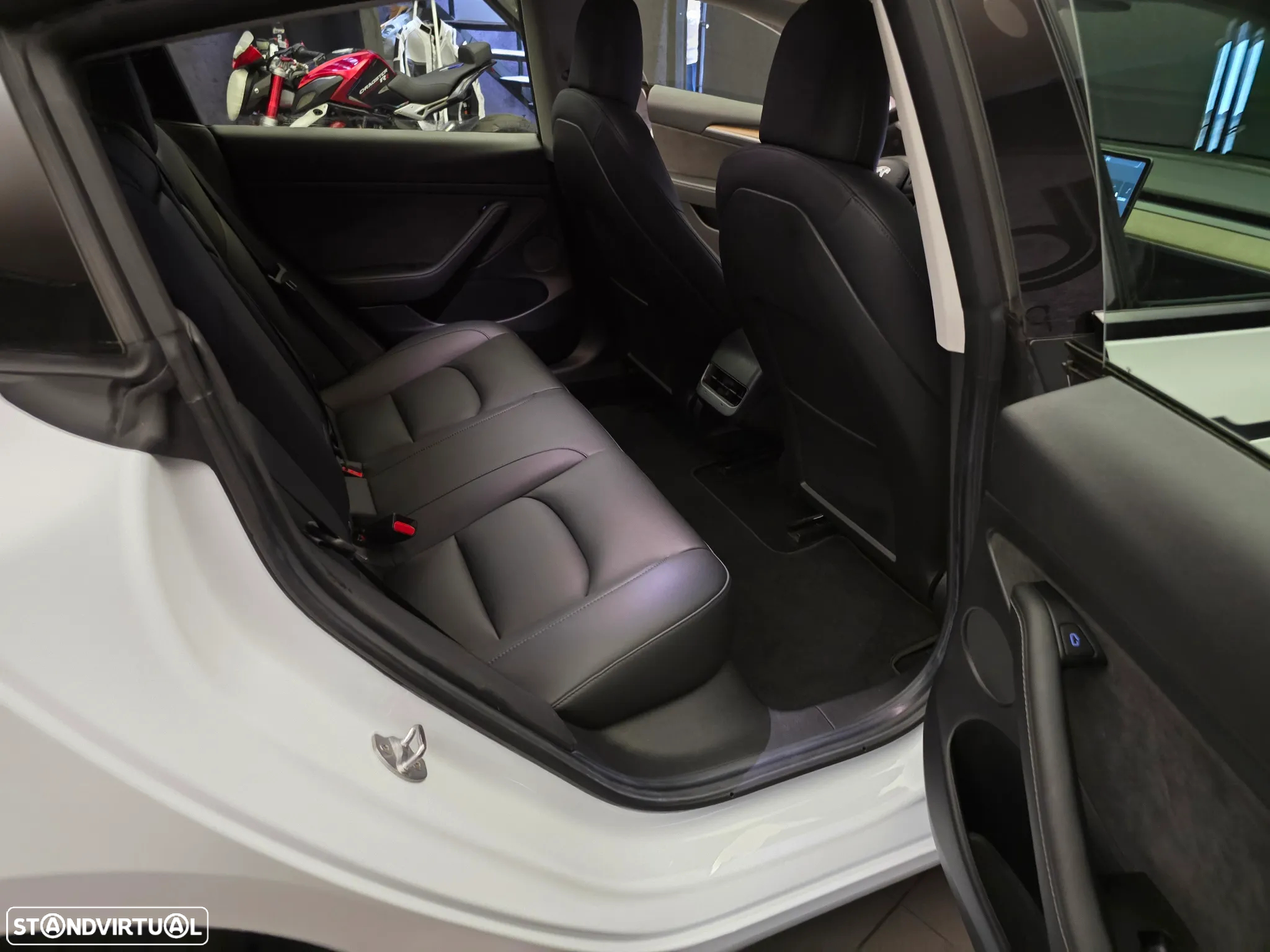 Tesla Model 3 Standard Range Plus RWD - 9