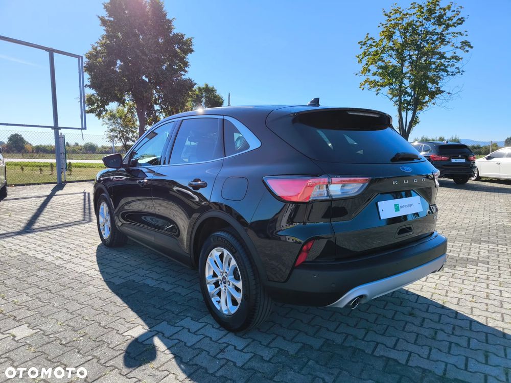 Ford Kuga 2.0 TDCi 2x4 Titanium - 3