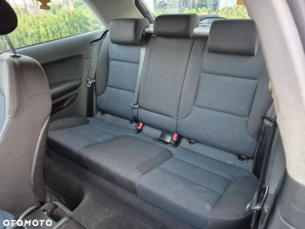 Audi A3 3-drzwiowe 1.6 FSI Ambiente - 14