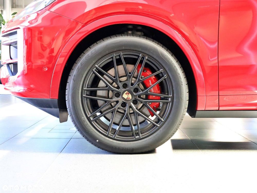 Porsche Cayenne - 26