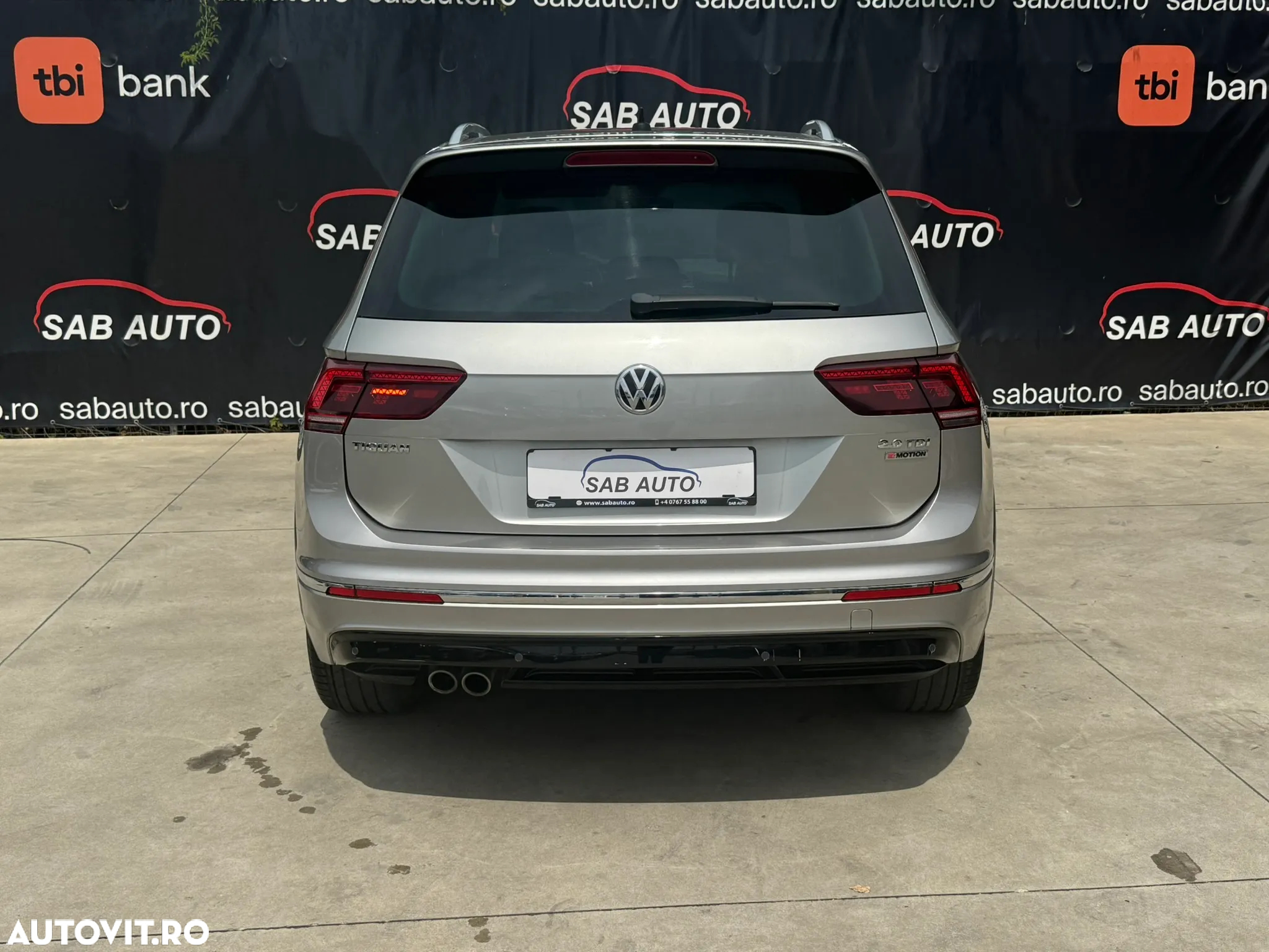 Volkswagen Tiguan 2.0 TDI SCR DSG 4Motion R-Line - 23