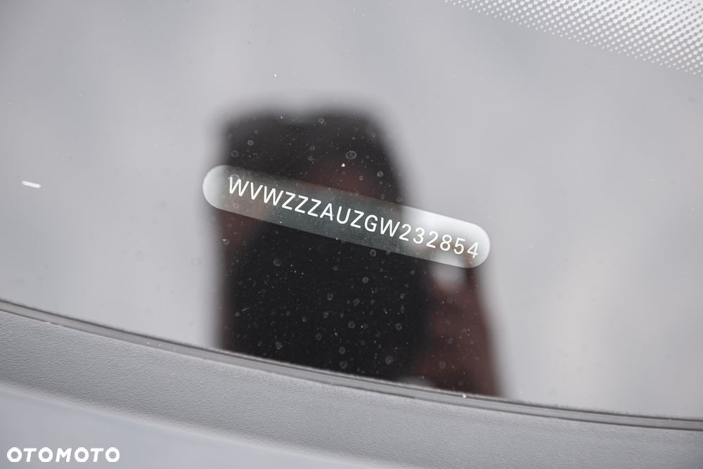Volkswagen Golf R 2.0 TSI OPF 4Motion DSG - 30