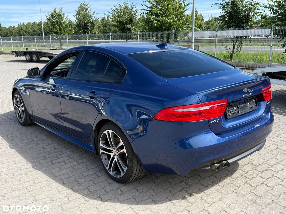 Jaguar XE 20d R-Sport - 3