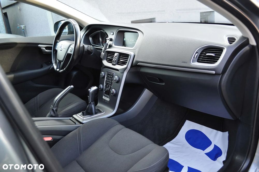 Volvo V40 - 14