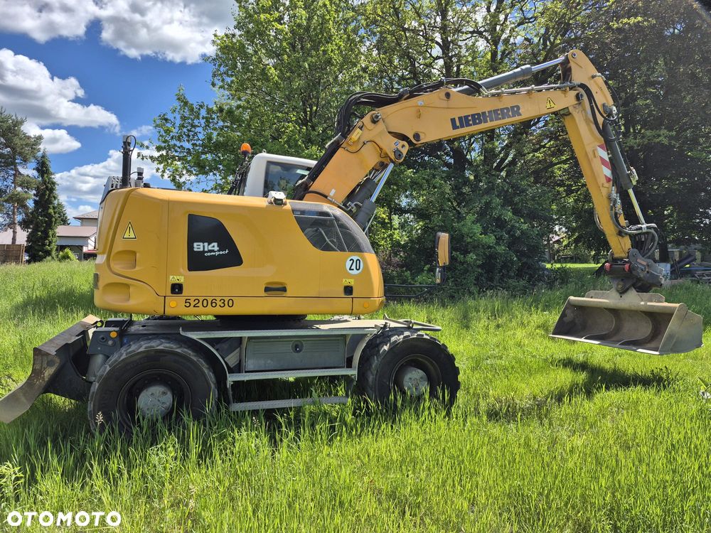 Liebherr A914 - 11