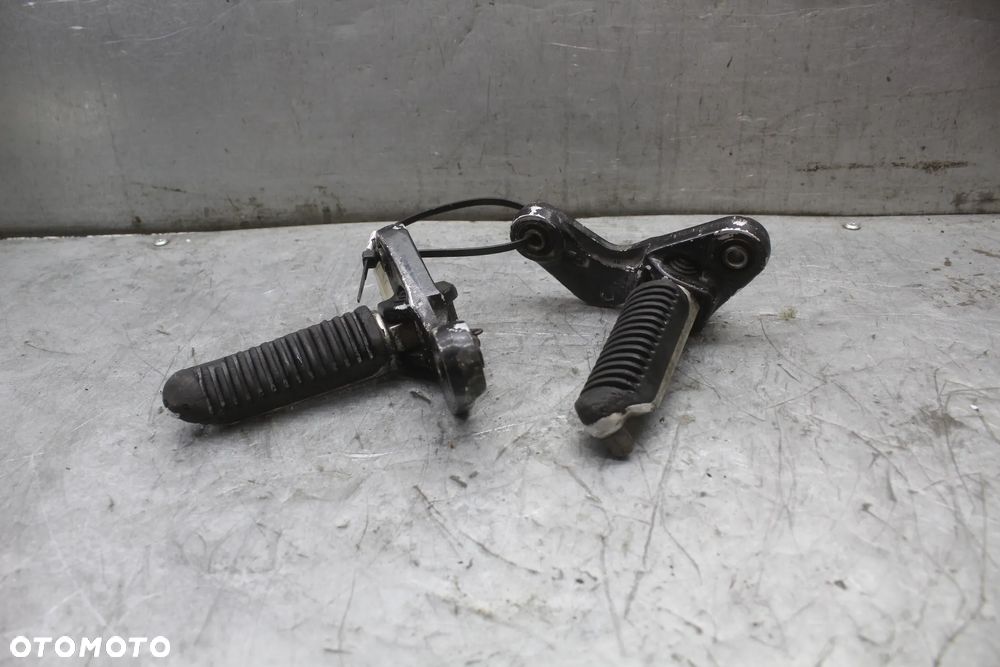 Suzuki GSX 600 750 F GSXF Jajko  Set kierowcy podnóżek lewy prawy - 1