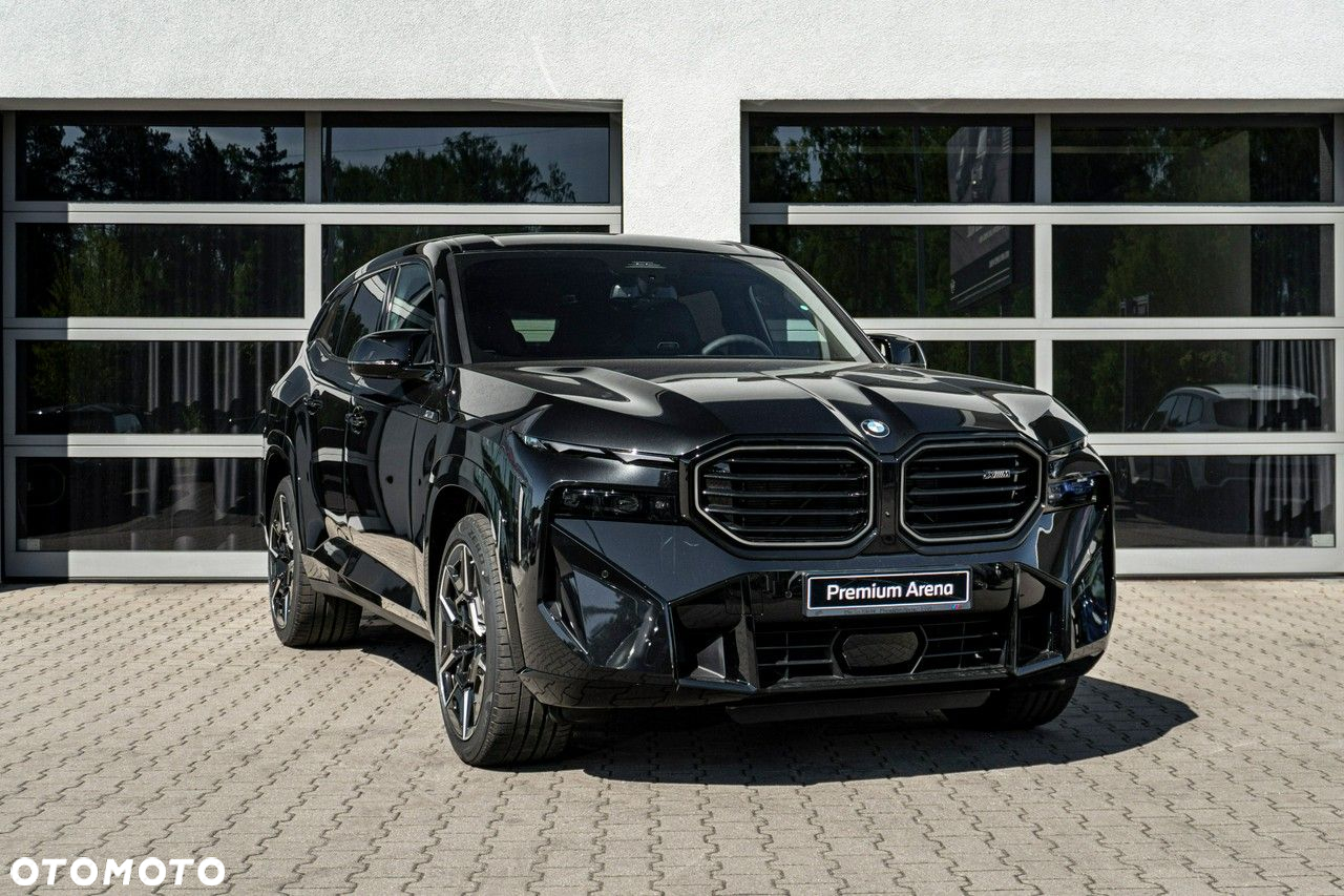 BMW XM - 5