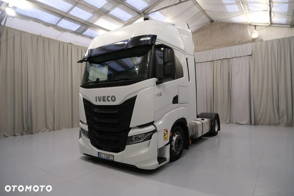 Iveco AS 440 S48 S-Way