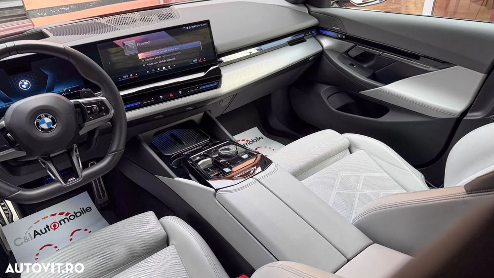 BMW Seria 5 520i AT MHEV - 13