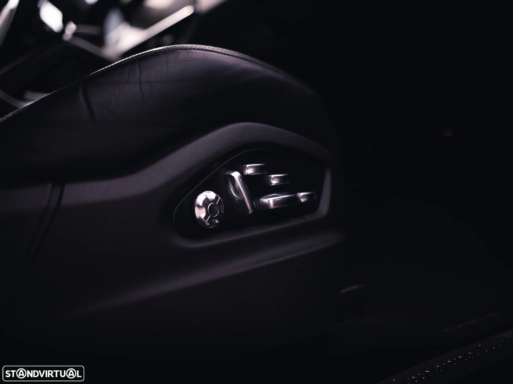 Porsche Cayenne Turbo - 28